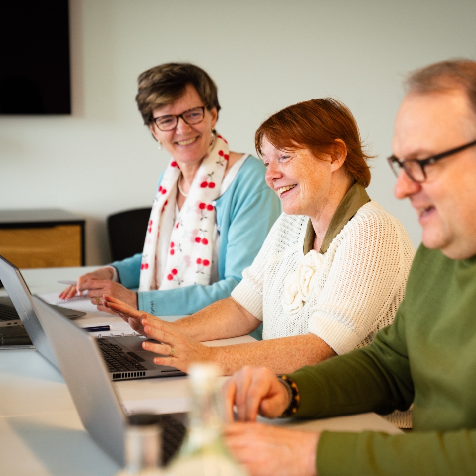 Sales collega's in overleg